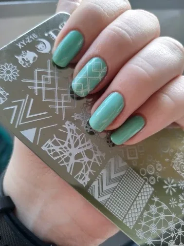 Plaque de tamponnage pour ongles en acier – image 3